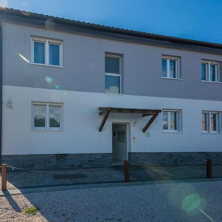 Apartments Pejakovic Вир Екстериор снимка