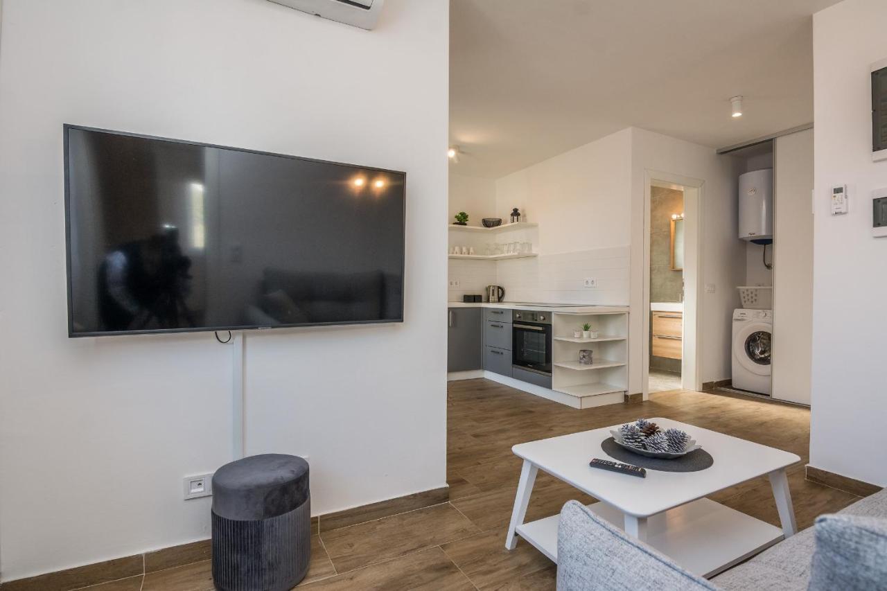 Apartments Pejakovic Вир Екстериор снимка