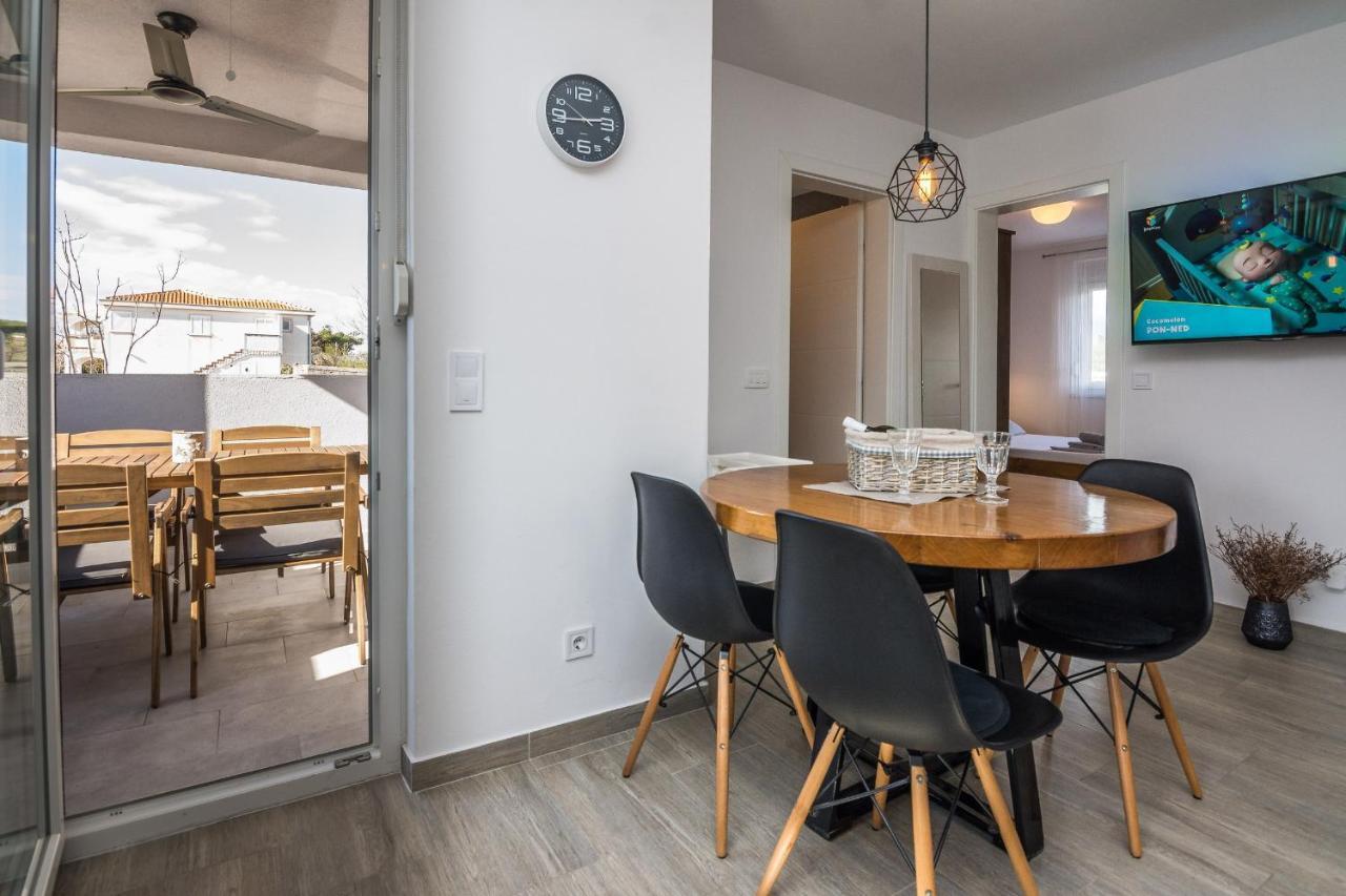 Apartments Pejakovic Вир Екстериор снимка