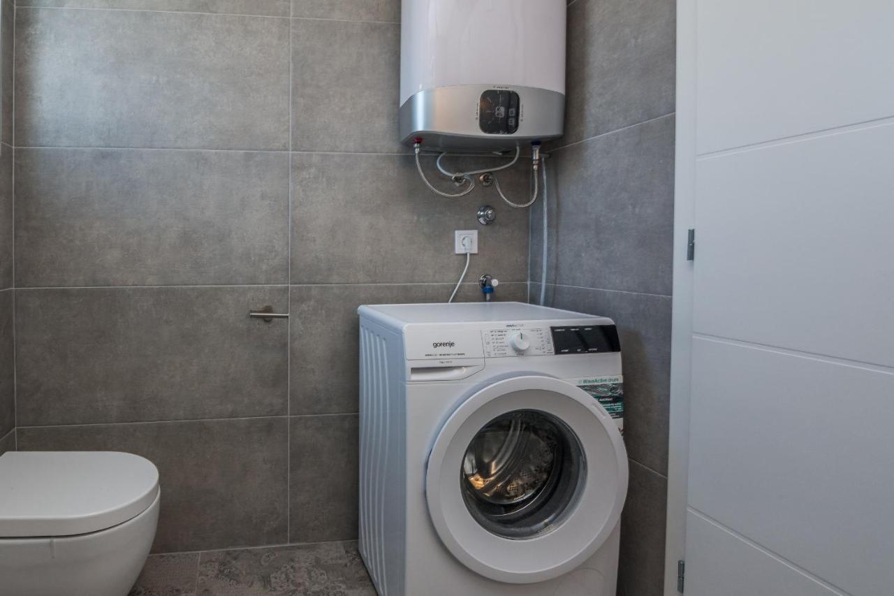 Apartments Pejakovic Вир Екстериор снимка
